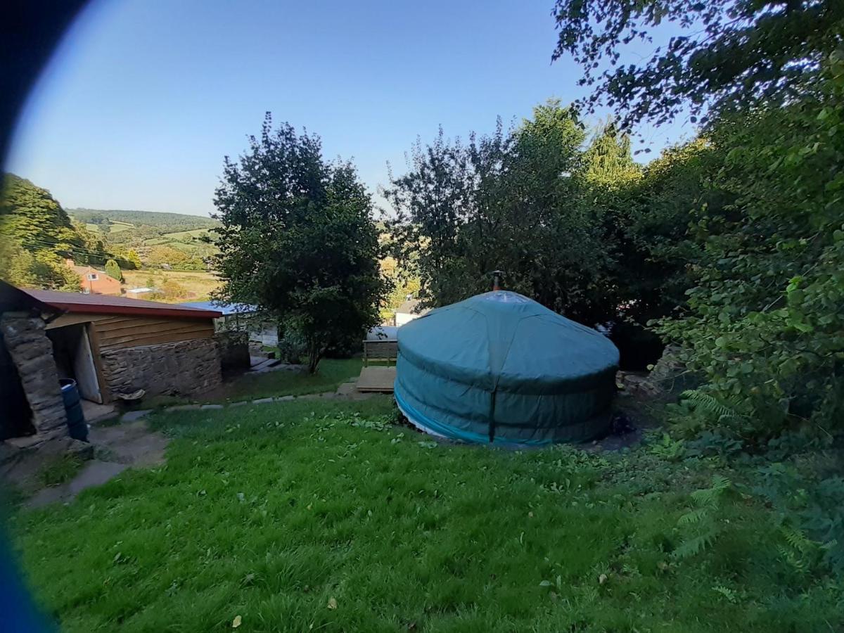 Oakdean Cottage Yurt Blakeney  Exterior photo